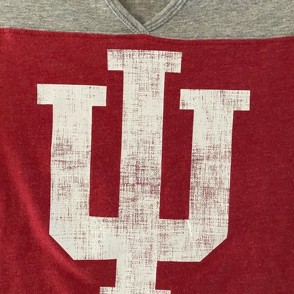 IU graphic tshirt, adorable, woman’s sz small, EUC - Picture 2 of 5